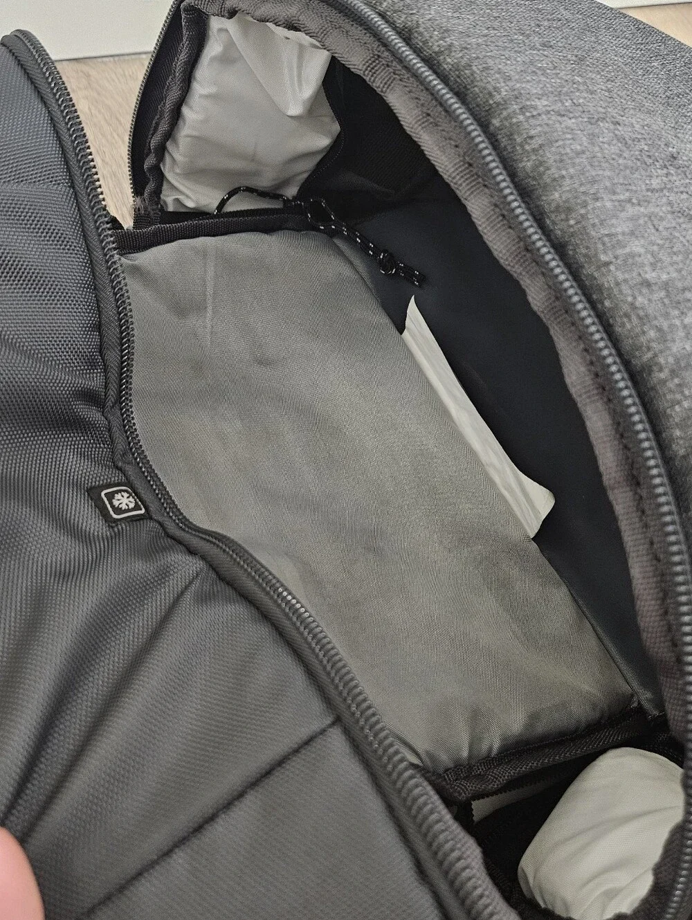 QUECHUA/Decatlon Arpenaz 500 30L insulated hiking backpack - Ice grey